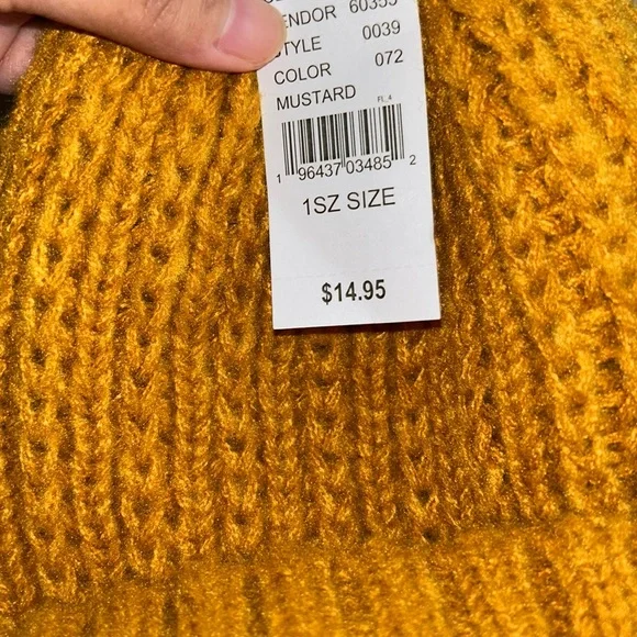 Pacsun Beanie - Picture 2 of 2